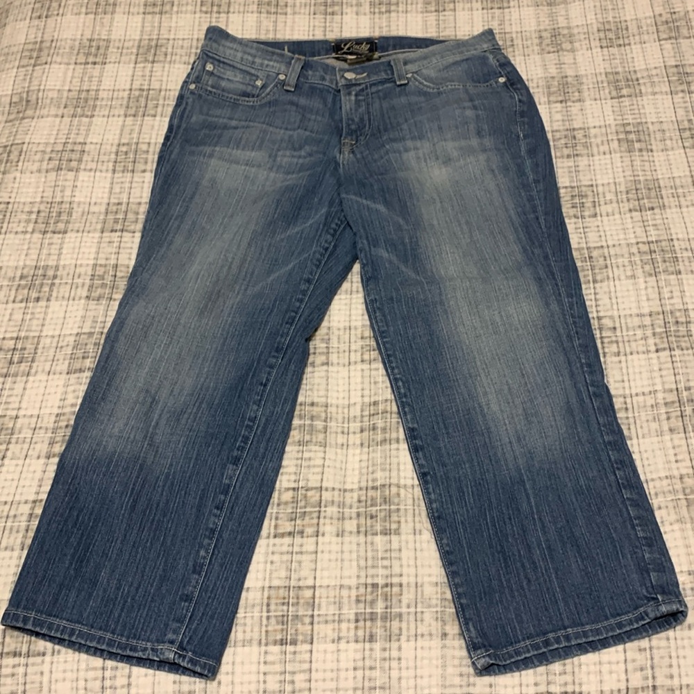 Lucky brand size 10 cropped straight leg blue jeans
